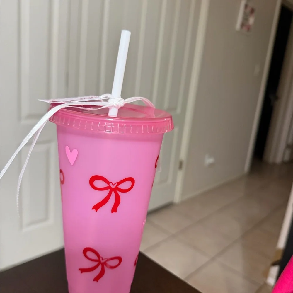 Pink Heart and Bow Party Cold Cup